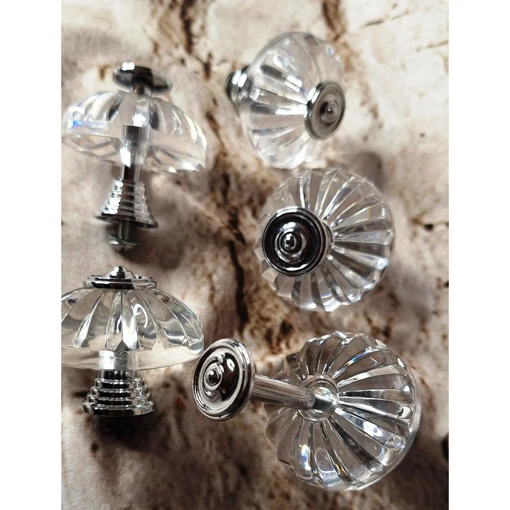 5 Vintage Clear Victorian style KNOBs for Door or Drawer or Cabinet‎ Pull